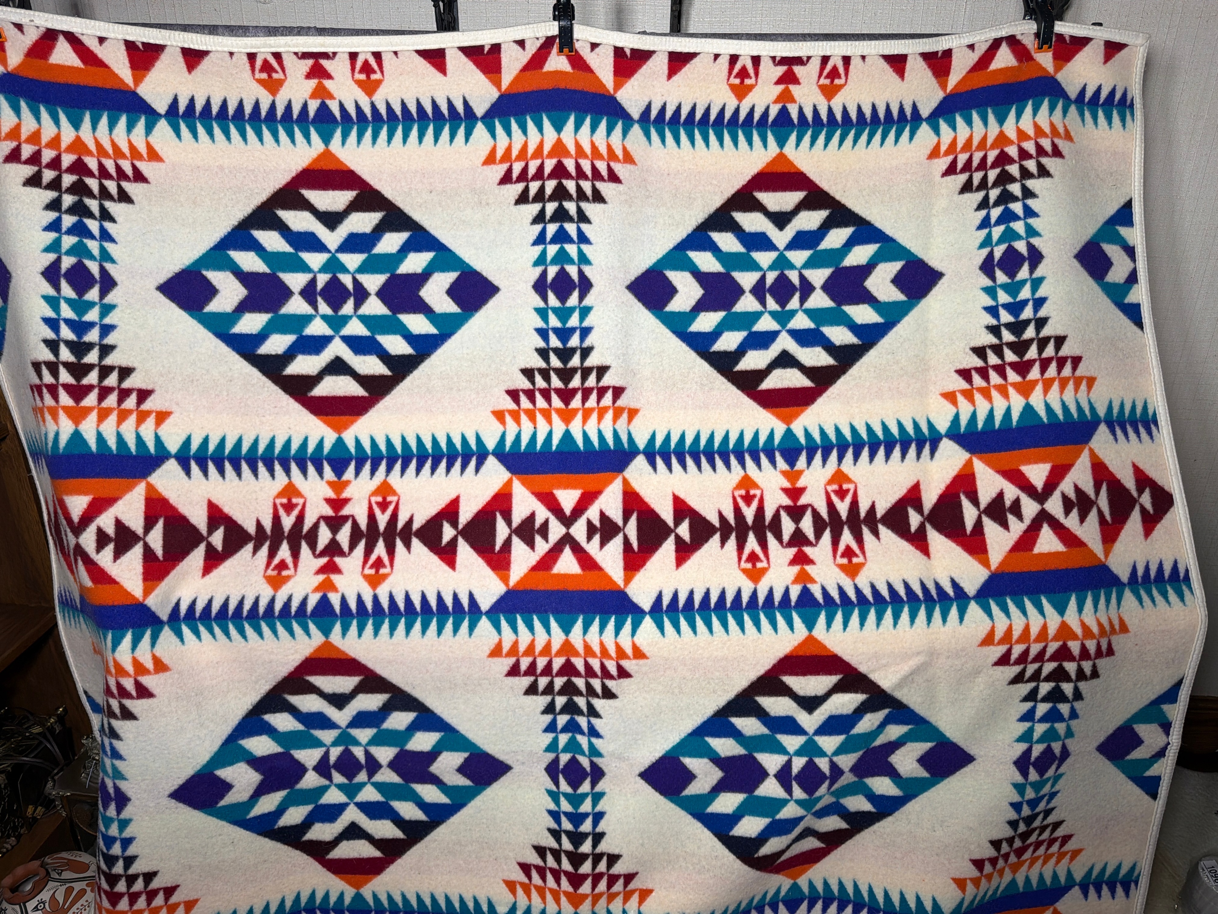 Pendleton Beaver State Wool Robe Blanket in Geometric Pattern