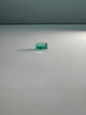 ן אמרלד ליטוש מיוחד במשקל 0.44 קראט, טבעית מהכספת באחריות אחרי בדיקה