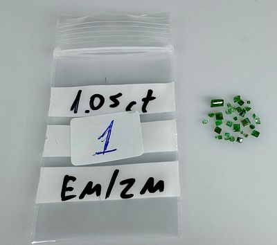 אמרלד טבעי. אבני אמרלד טבעיות 
באחריות אחרי בדיקה 
מתחילים במחיר שחיטה רק הזדמנויות 