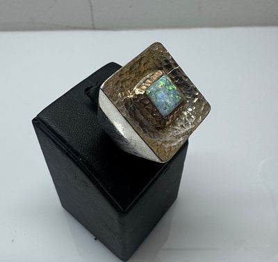 טבעת כסף 14.55 גרם בשילוב זהב ואבן אופל. טבעת וינטג׳ משקל 14.55 גרם בשילוב זהב