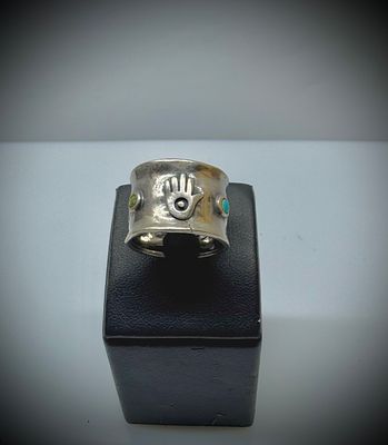 טבעת כסף עבודת יד בשילוב חמסה ואבני טורקיז משקל 8.95 גרם