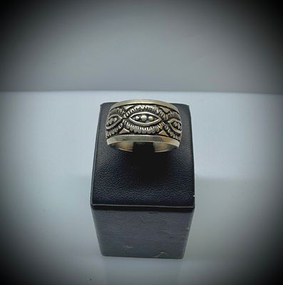 טבעת כסף 925 חתום בעיצוב עיניים מיוחד