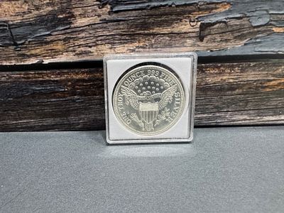 אונקיית כסף 999 
ליברטי נשר