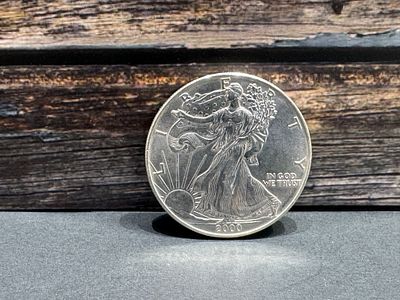 אונקיית כסף 999 
ליברטי