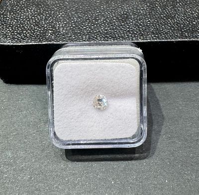 חם חם פירוק מתכשיטים 
יהלומים טבעי משקל 0.317 קראט מחיר מציאה