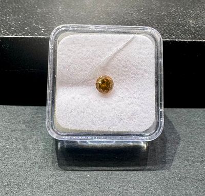 חם חם פירוק מתכשיטים 
יהלומים טבעי משקל 0.304 קראט מחיר מציאה