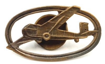 A WW2 Polish Glider Troops Badge. Made in England by G.E Techn, London for the troops in exile.