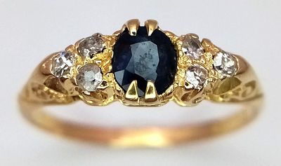 AN 18K YELLOW GOLD VINTAGE POSSIBLY ANTIQUE DIAMOND &amp; SAPPHIRE RING 3.1G TOTAL WEIGHT, SIZE 