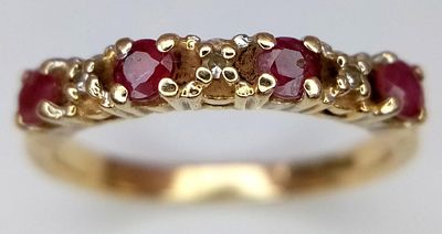 A 9K YELLOW GOLD DIAMOND AND RUBY RING. 2G. SIZE L. A/S 1152.