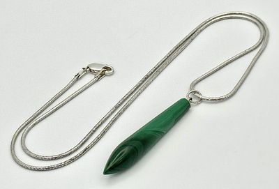 A 925 silver chain necklace with a drop long malachite pendant. Chain approx 46.2cm in length;