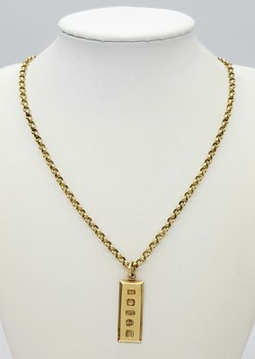 A 9K GOLD HALLMARKED INGOT ON A 50cms 9K GOLD BELCHER LINK NECK CHAIN . 15.9gms