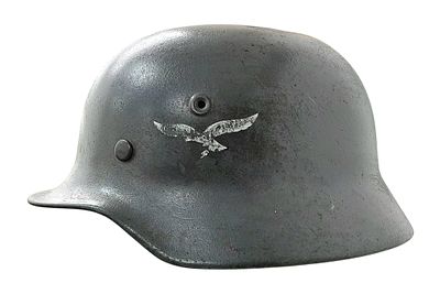 WW2 German Luftwaffe Single Decal M40 Helmet and Liner. All 100% original. The decal has had