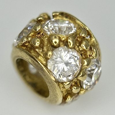 A 9k yellow gold cz ball pendant, 0.8g total weight. Ref 5866H.