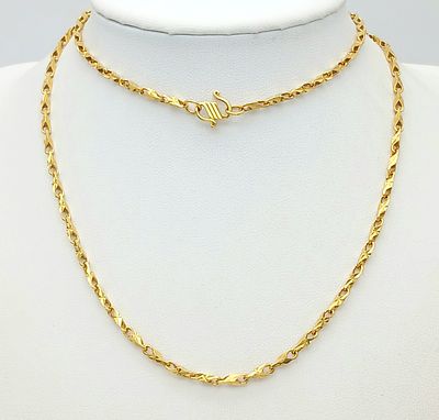 A SUPERB 22K GOLD ANCHOR LINK NECKLACE CHAIN . 16.8gms 60cms