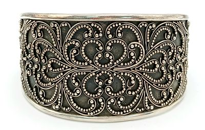 Impressive SILVER CUFF BANGLE by SUARTI. Beautiful SILVER FILIGREE OVERLAY, Please see 