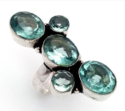 Fabulous Vintage SILVER and AQUAMARINE RING. Having Oval and Round Cut Gemstones set to top in 