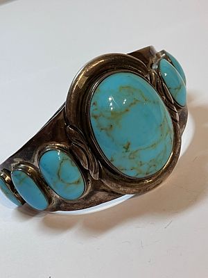 Impressive SILVER CUFF BANGLE set with large Oval TURQUOISE GEMSTONES. Approx 60 Grams. 