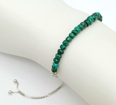 A 20 Carat Malachite, Sterling Silver Slider Graduated Bead Bracelet. One Size Fit. Set with 