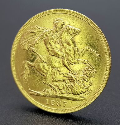 An 1887 QUEEN VICTORIA YOUNG HEAD MELBOURNE MINT FULL SOVEREIGN COIN. REF: 9883