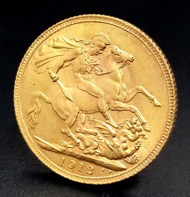 A 1912 George V Full Sovereign Coin. 22k gold.