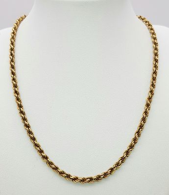 A 9K GOLD ROPE TWIST NECKLACE CHAIN . 10.6gms 44cms