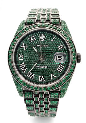 A Rolex Datejust Emerald 'Grinch' Automatic Gents Watch. Model 126300. Stainless steel bracelet 
