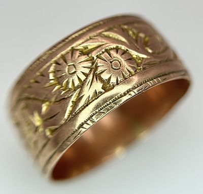 A 9K ROSE GOLD DECORATED BAND RING , 8mm WIDTH 4.4gmd size R