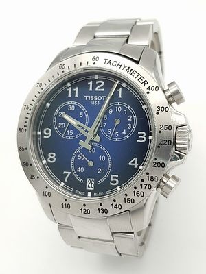 A Tissot V8 Chronograph Sports Quartz Gents Watch. Stainless steel bracelet and case - 44mm. 