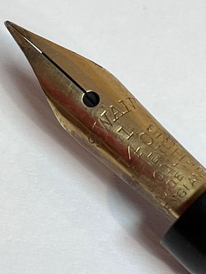 Vintage MABIE TODD ‘SWAN’ FOUNTAIN PEN with 14 CARAT GOLD NIB. Excellent condition, please see 