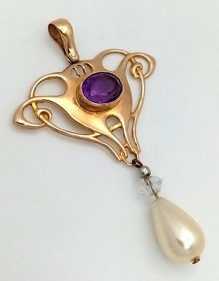 Vintage 9 CARAT GOLD, VICTORIAN STYLE DROP PEARL PENDANT with AMETHYST CENTRE DETAIL. 3.3 