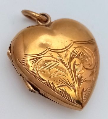 Classic 9 CARAT GOLD LOCKET pendant. Fully Hallmarked. Heart Shaped. 2.1 Grams. 2.0 cm drop. 