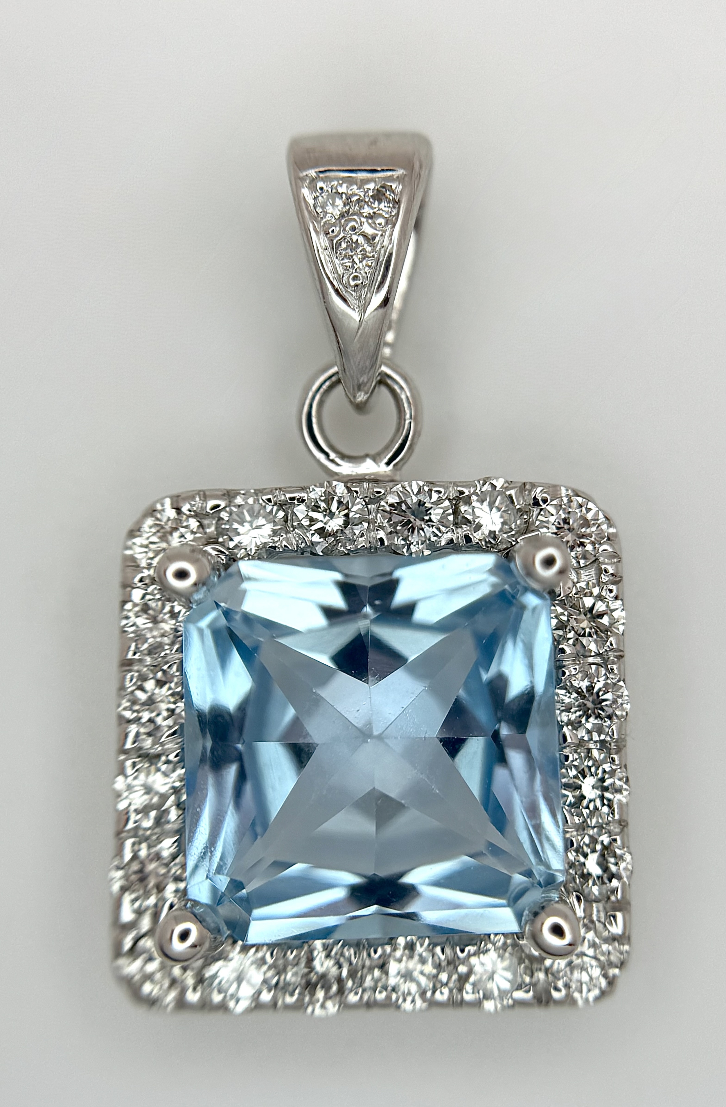 Lot 790