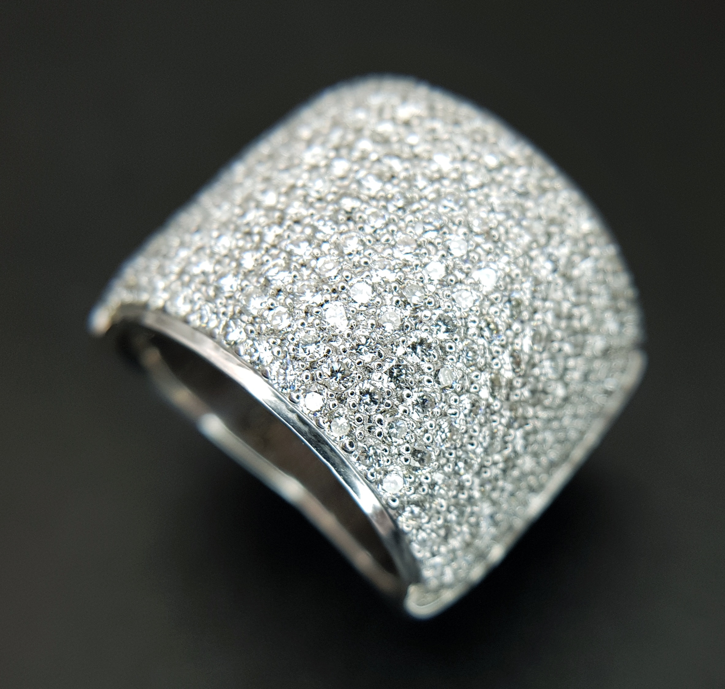An 18K White Gold and Diamond Statement Dress Ring