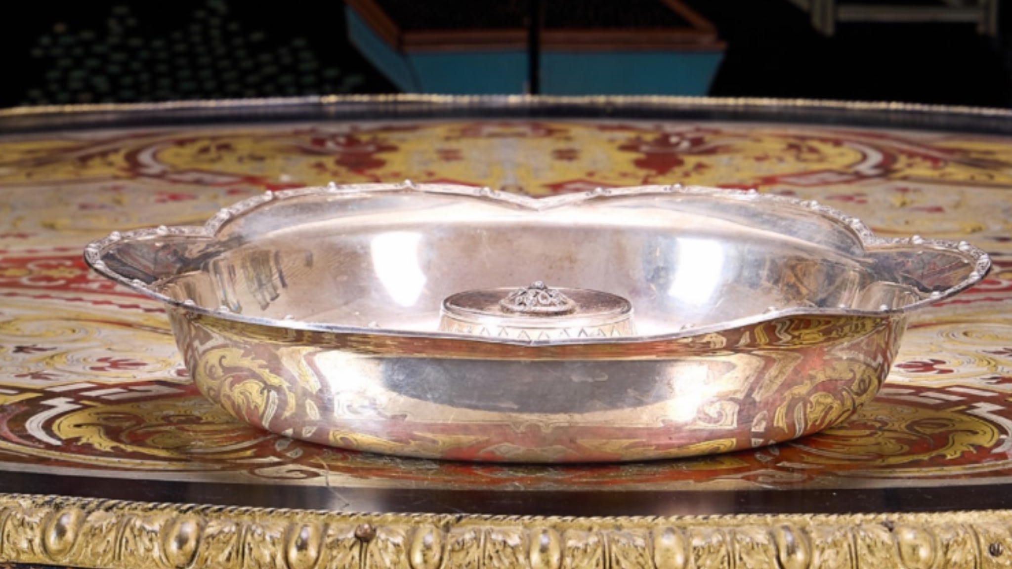 A 20th Century Irish Sterling Silver Dish