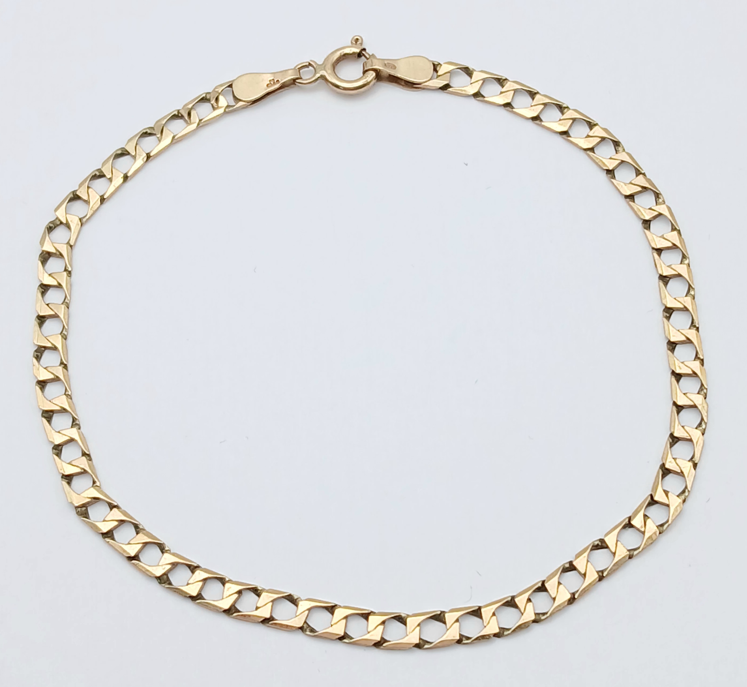 Classic Slim 9 CARAT GOLD CURB CHAIN BRACELET