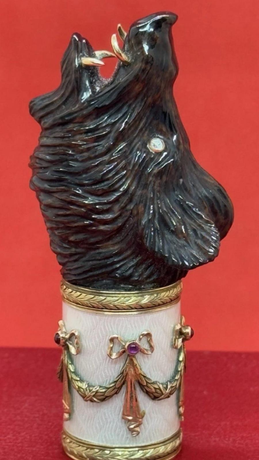 Lot 935