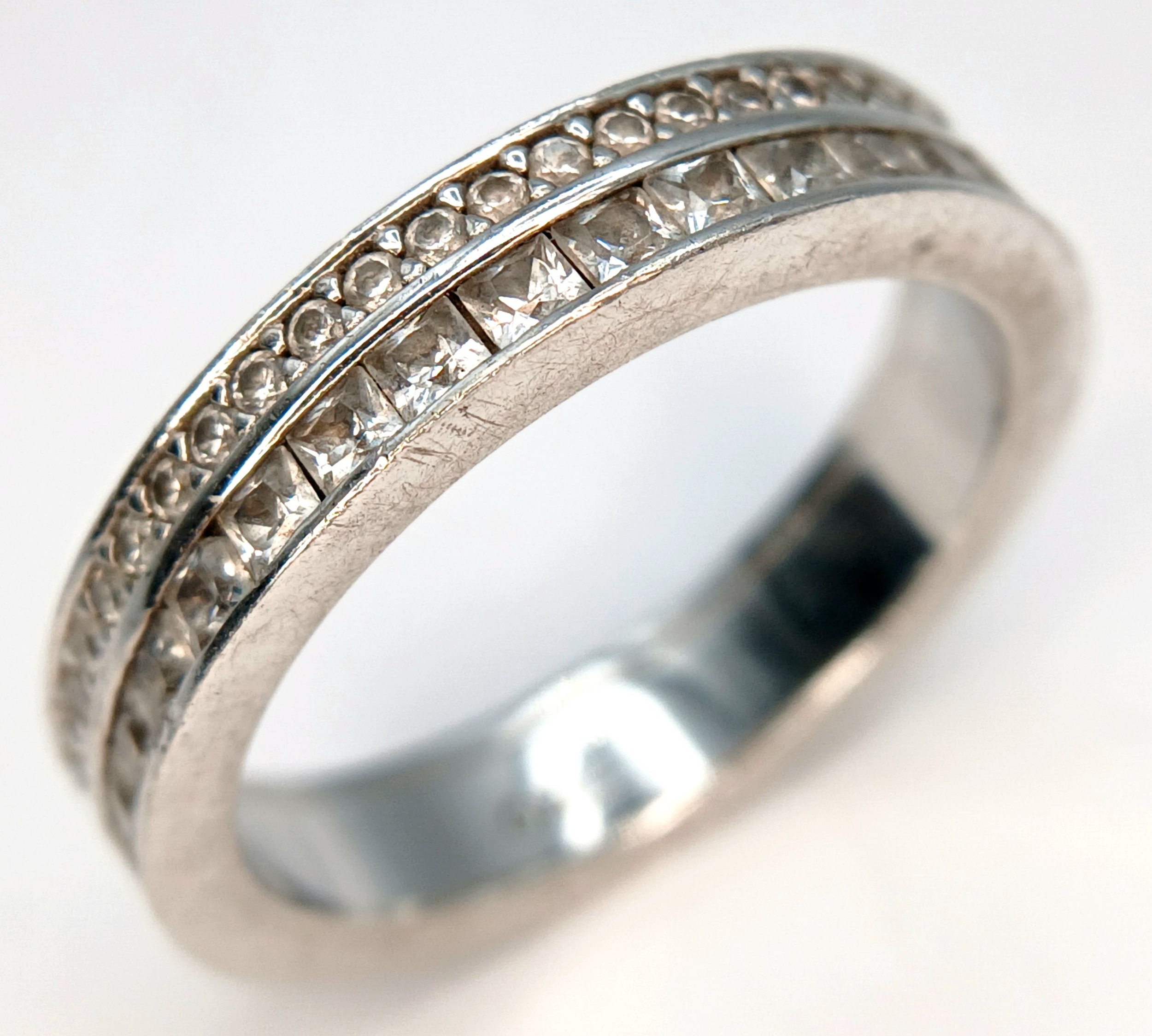 A Stunning 925 Sterling Silver Double Row CZ Set Band Ring