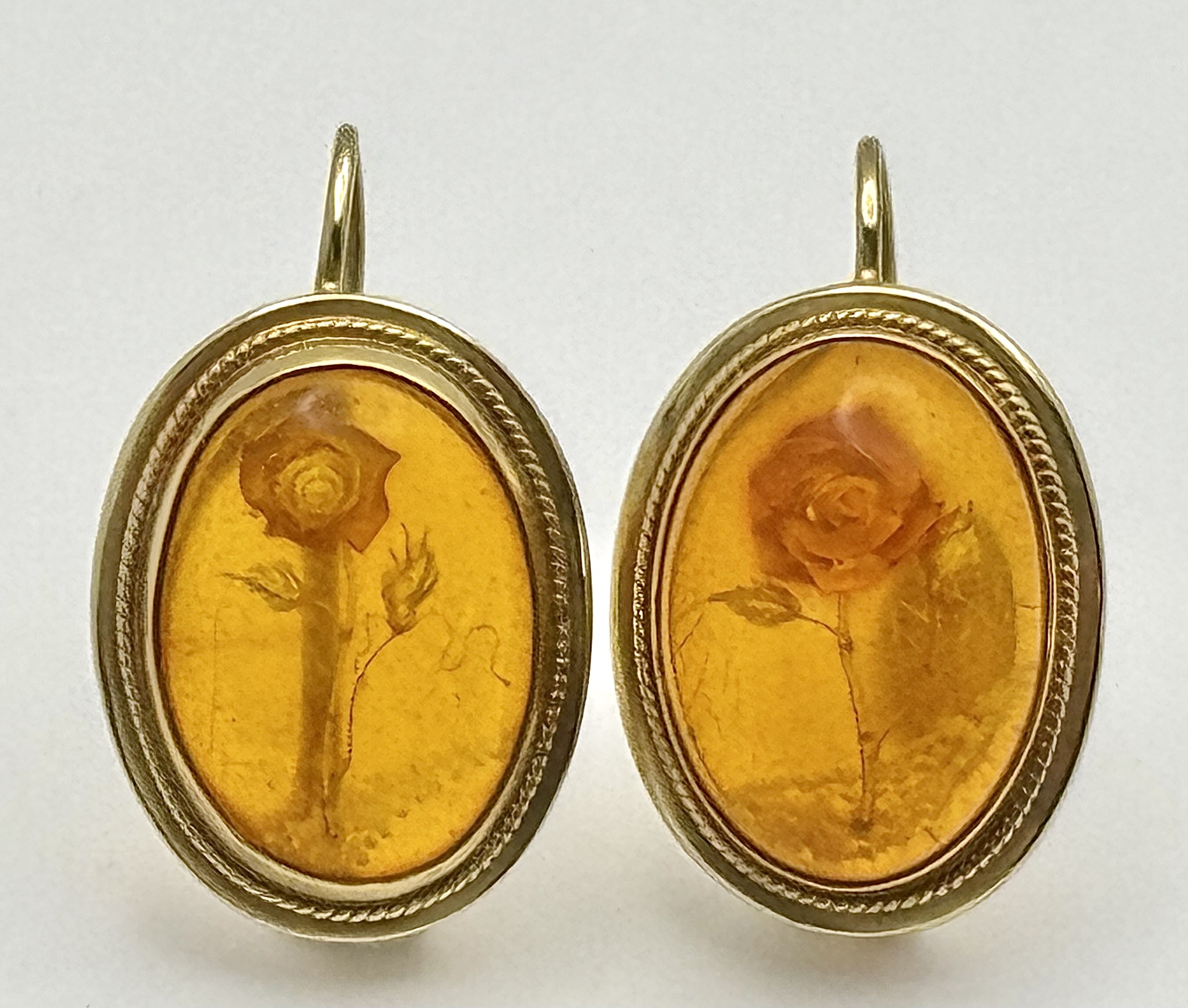 A Pair of 14K Yellow Gold Amber Carved Rose Cabochon Drop Hook Earrings