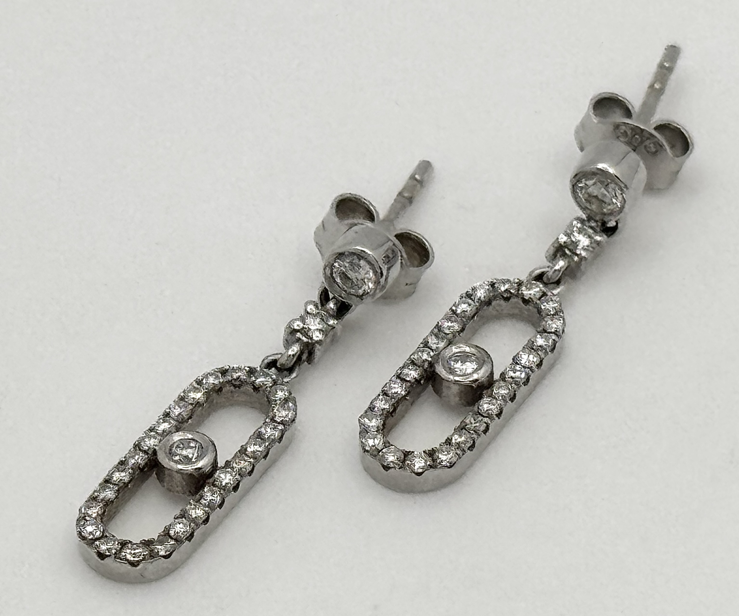 A Pair of 14K White Gold Move Uno Style Drop Earrings