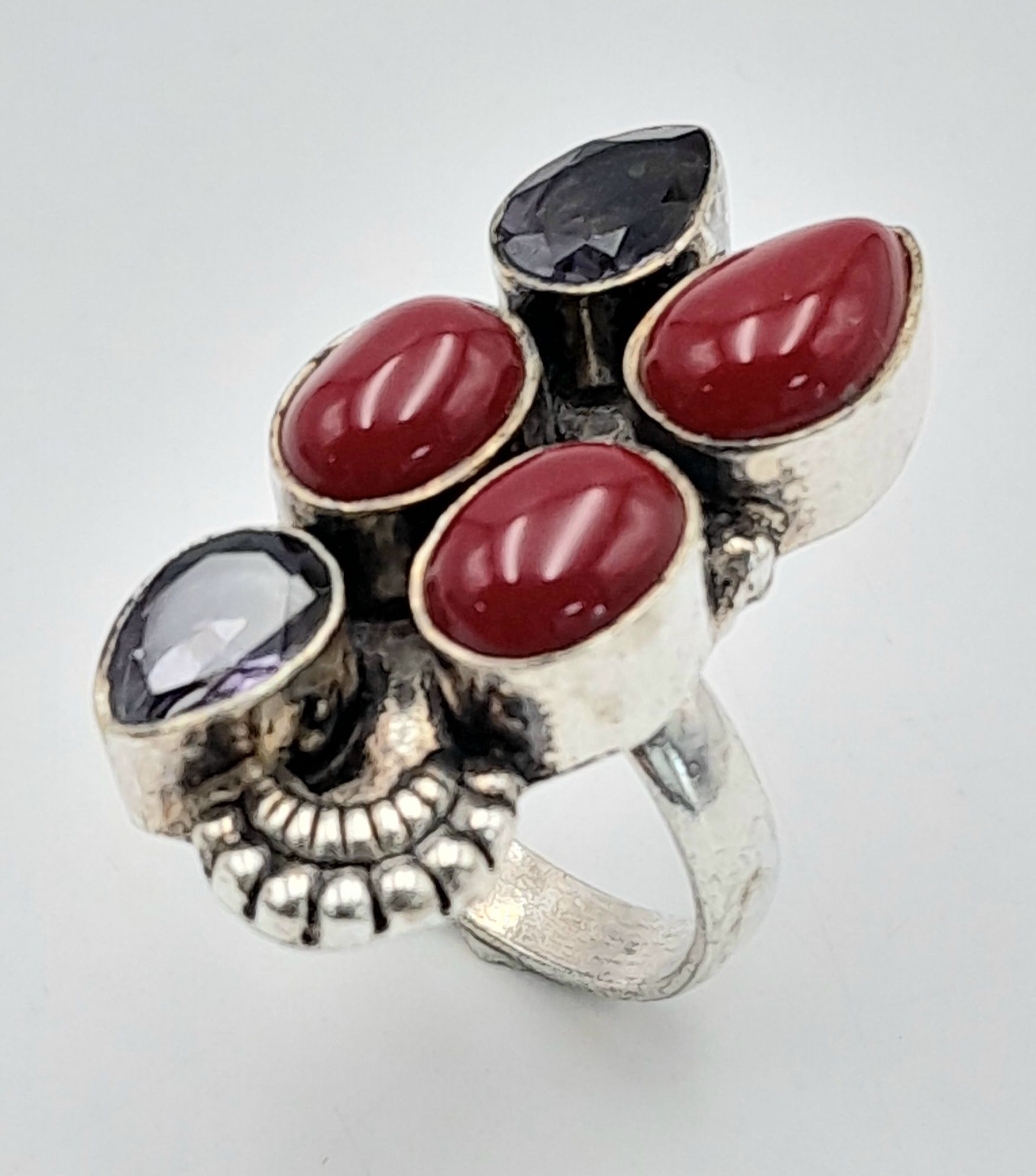 Impressive Vintage Artisan SILVER RING having CARNELIAN and AMETHYST GEMSTONES