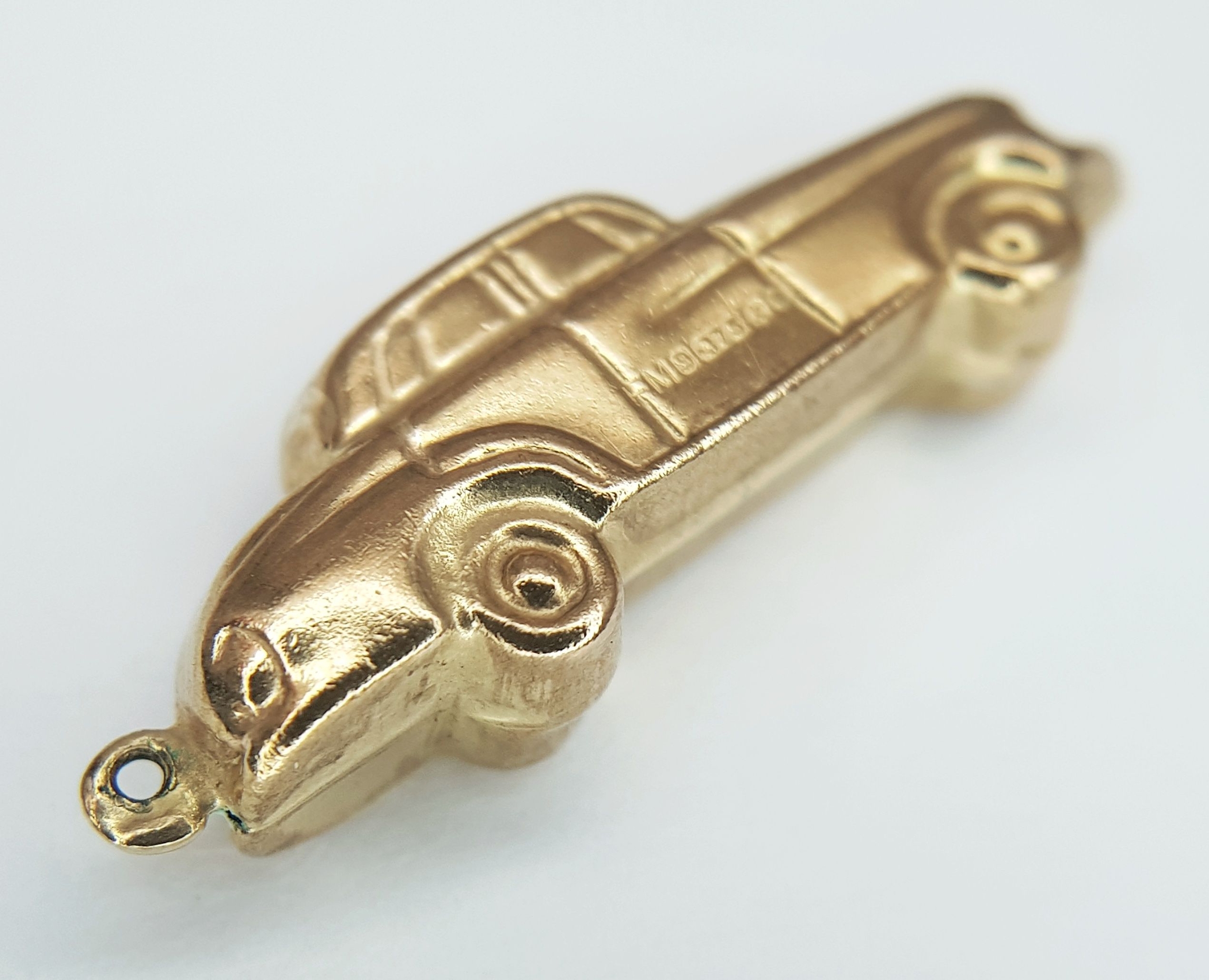 A 9K Yellow Gold, Car Design, Charm / Pendant