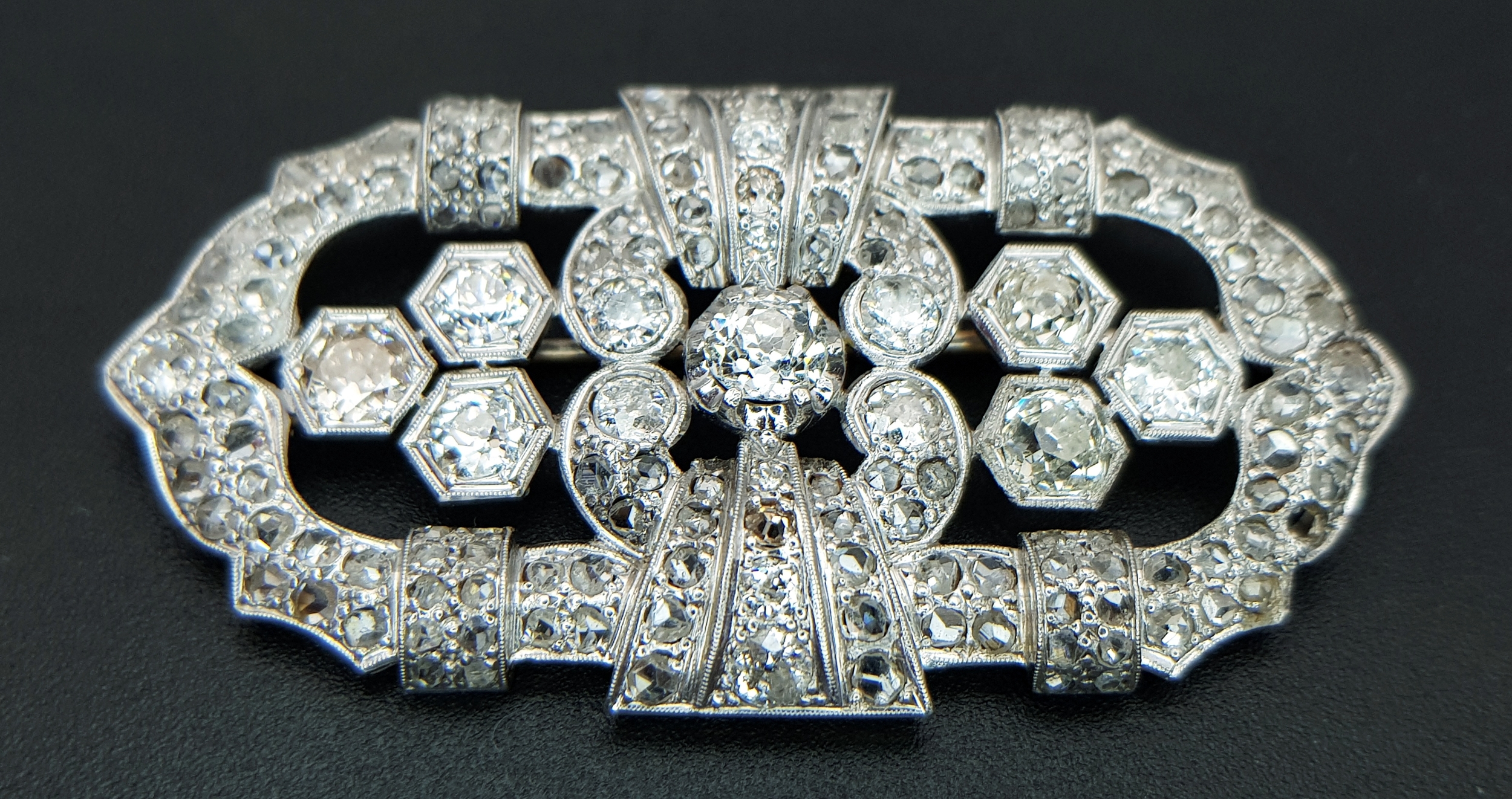 An 18K Gold, Art Deco Style