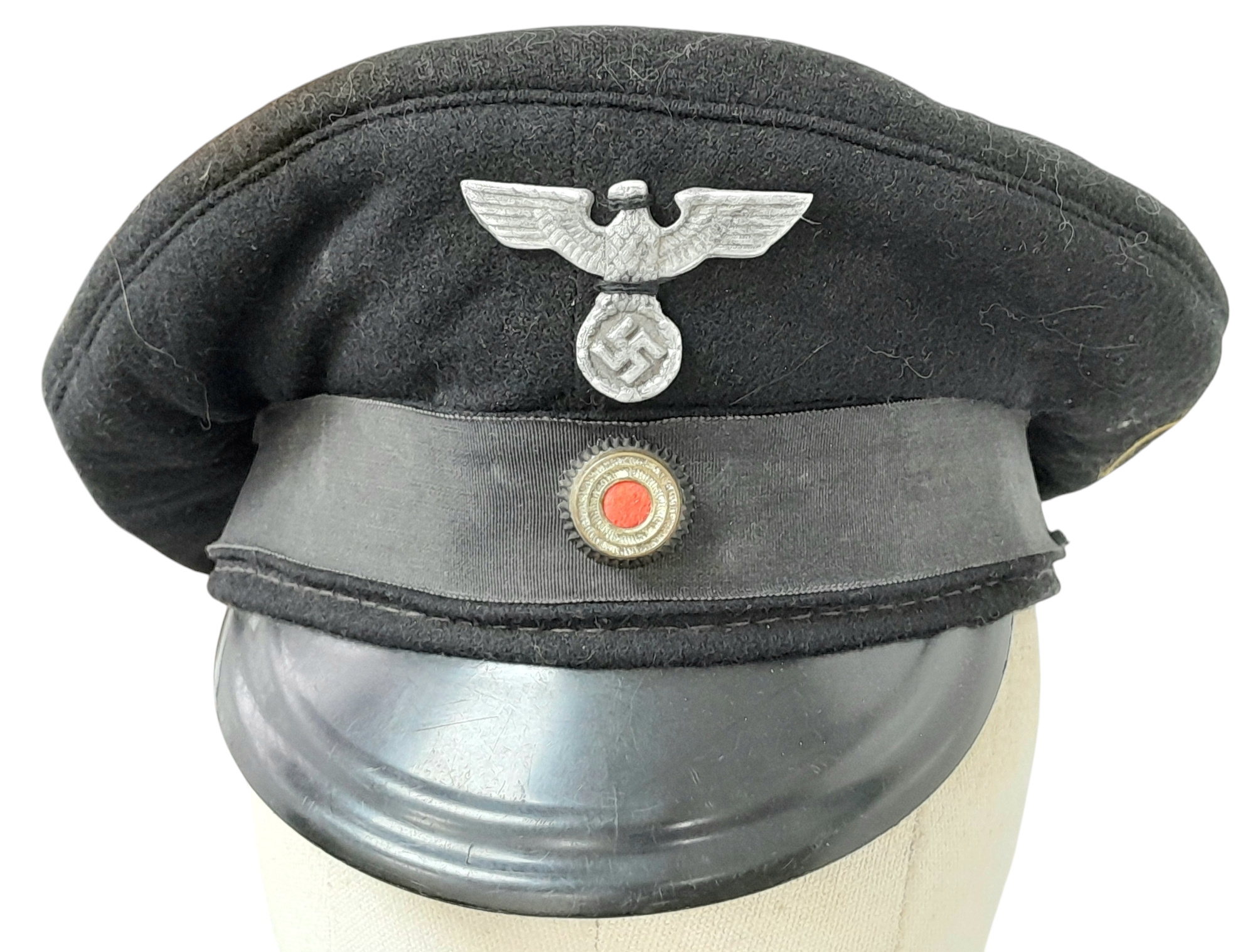 Lot 945