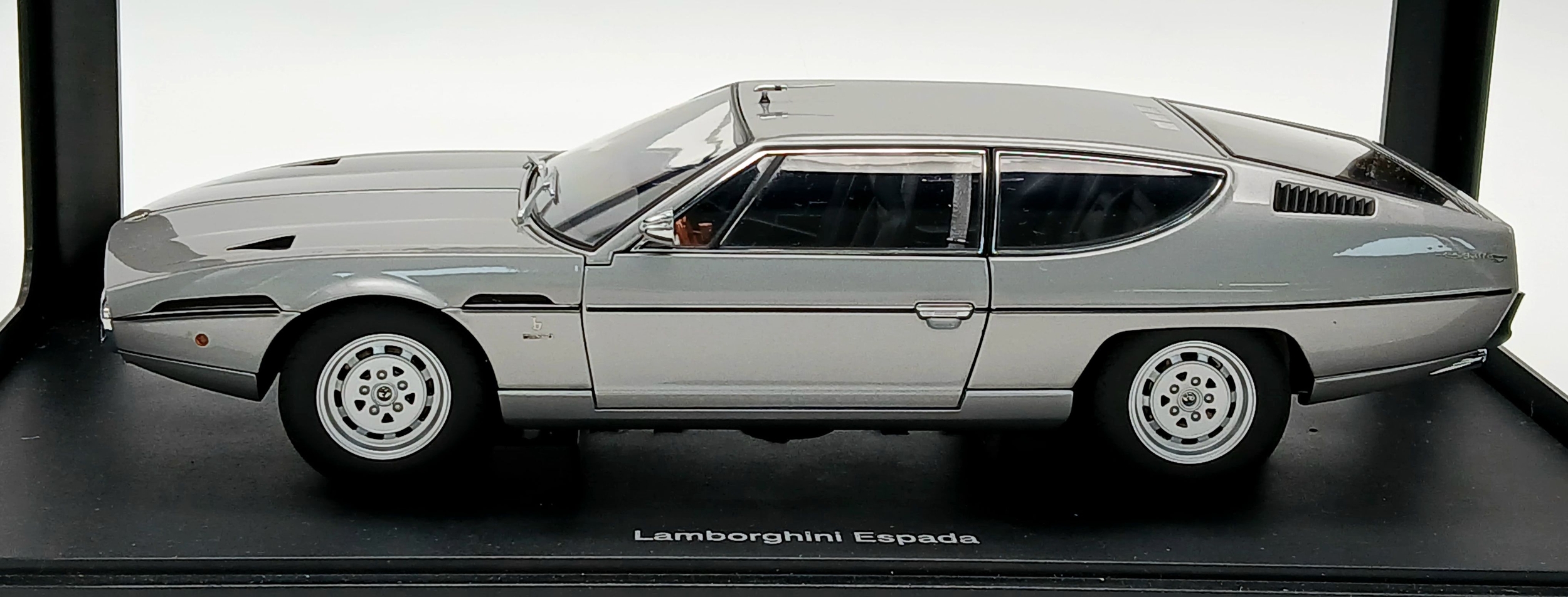 Lot 379