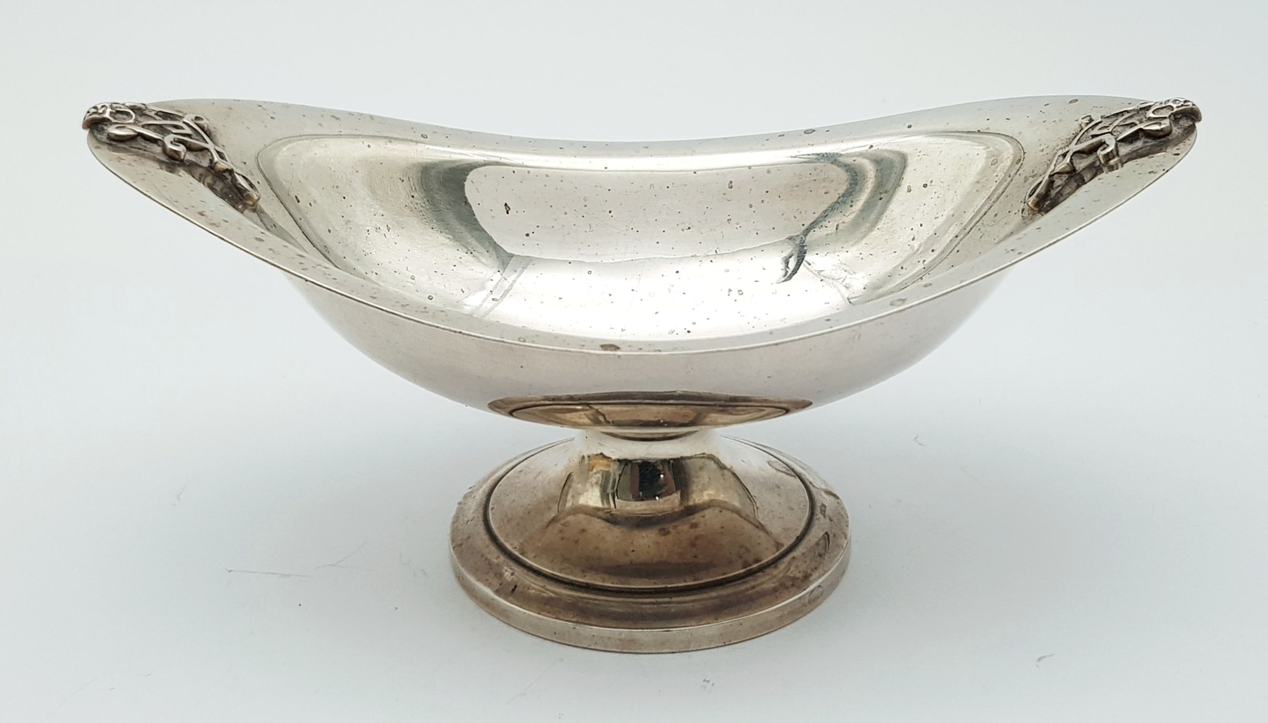 A 925 silver Asprey London sugar bowl