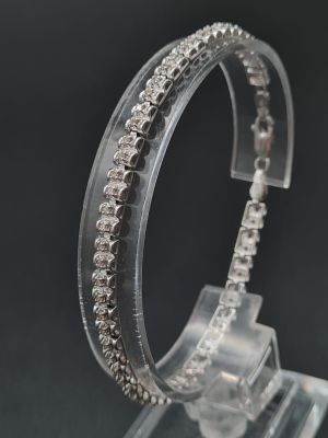 10CT WHITE GOLD DIAMOND SET TENNIS BRACELET, 0.70CT APPROX, WEIGHT 6.4G AND 19.5CM LONG APPROX