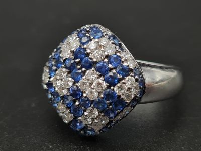 18ct WHITE GOLD Diamond &amp; Sapphire Cluster Ring, WEIGHT 6.9g WITH 0.50ct diamonds approx, Size N