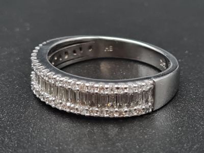 14CT WHITE GOLD DIAMOND 3 ROW RING, APPROX 1CT, WEIGHT 4.2G SIZE N 1/2