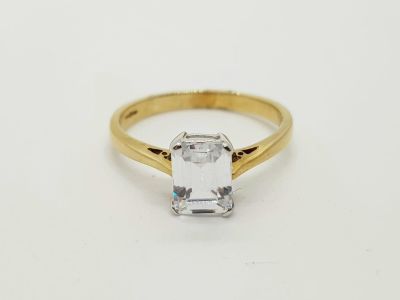 9k yellow gold dress solitaire ring, weighs 3 grams, ring size R