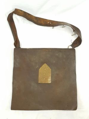 Vintage or Antique Heavy Leather and Brass Despatch Riders Bag 2 inner pockets 1 outer pocket 